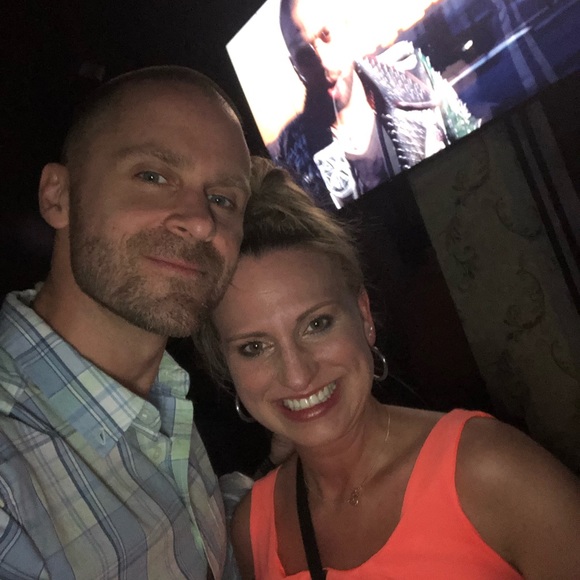 Meet your Posher, Amber - Picture 1 of 5